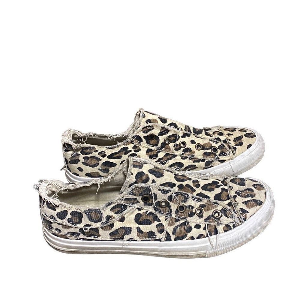 Yoki Leopard Slip-On Sneaker Size 10